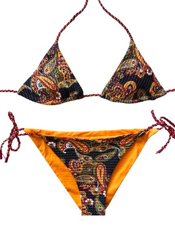 Bikini de cortina con tejido estampado étnico con lurex oro. Braguita a juego.