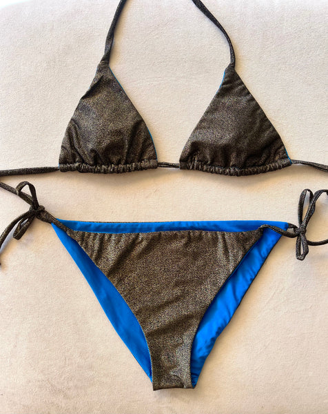 Bikini de cortina de lurex negro. Braguita triangular y cintas a juego.