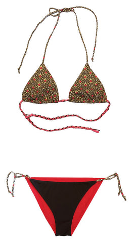 Bikini de cortina con estampado en tonos marrones y fucsia con dorado. Braguita de triángulo marrón por delante y del mismo estampado por detrás.